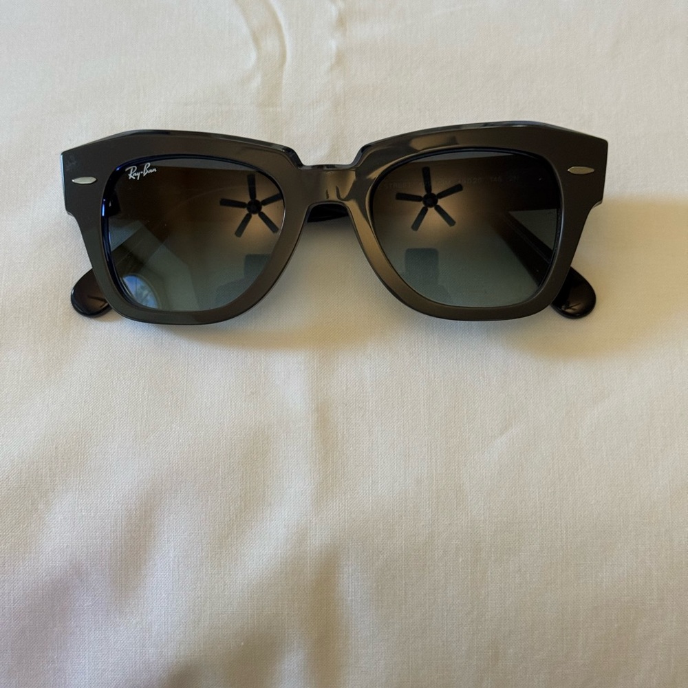 Ray-Ban Sunglasses RB2186 STATE STREET 1298/3M Blue on Transparent Blue Square - Picture 2 of 12
